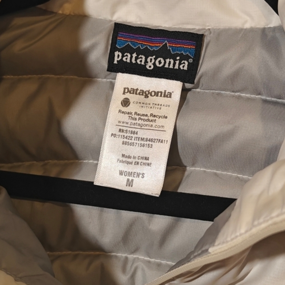 Patagonia White Goose Down Vest - Picture 3 of 7